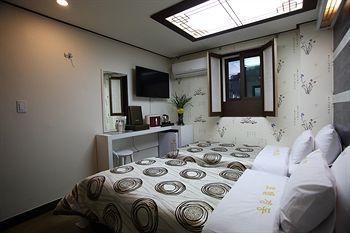 Kyoung Dong Myeongdong 3*